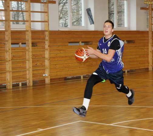 "TPA" komandos treneris G. Zaksas nebereikalo pasitiki jaunuoju ekipos talentu Ignu Mikuliu.