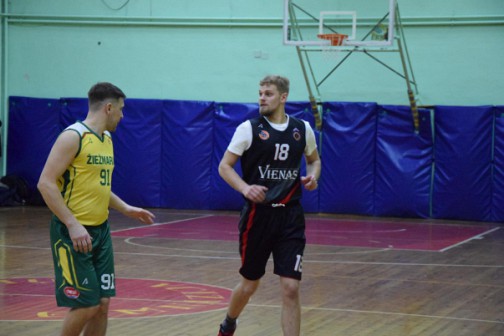 Lukas Kameneckas ( nr. 18) buvo rezultatyviausias Vievio komandos žaidėjas. 