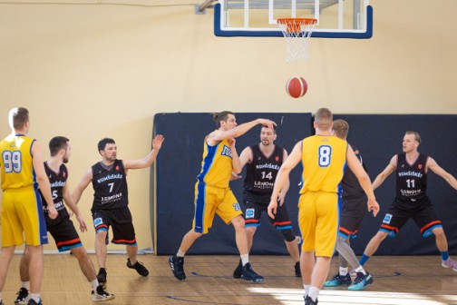 Komanda ,,Rumšiškės (juodi marškinėliai) savo pasirodymą ,,Vienybės" lygoje jau baigia. 